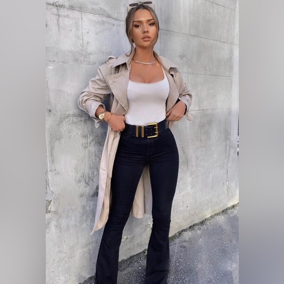 SOLD NWT FASHION NOVA High rise Black Flare Jeans Sz M - Picture 3 of 8